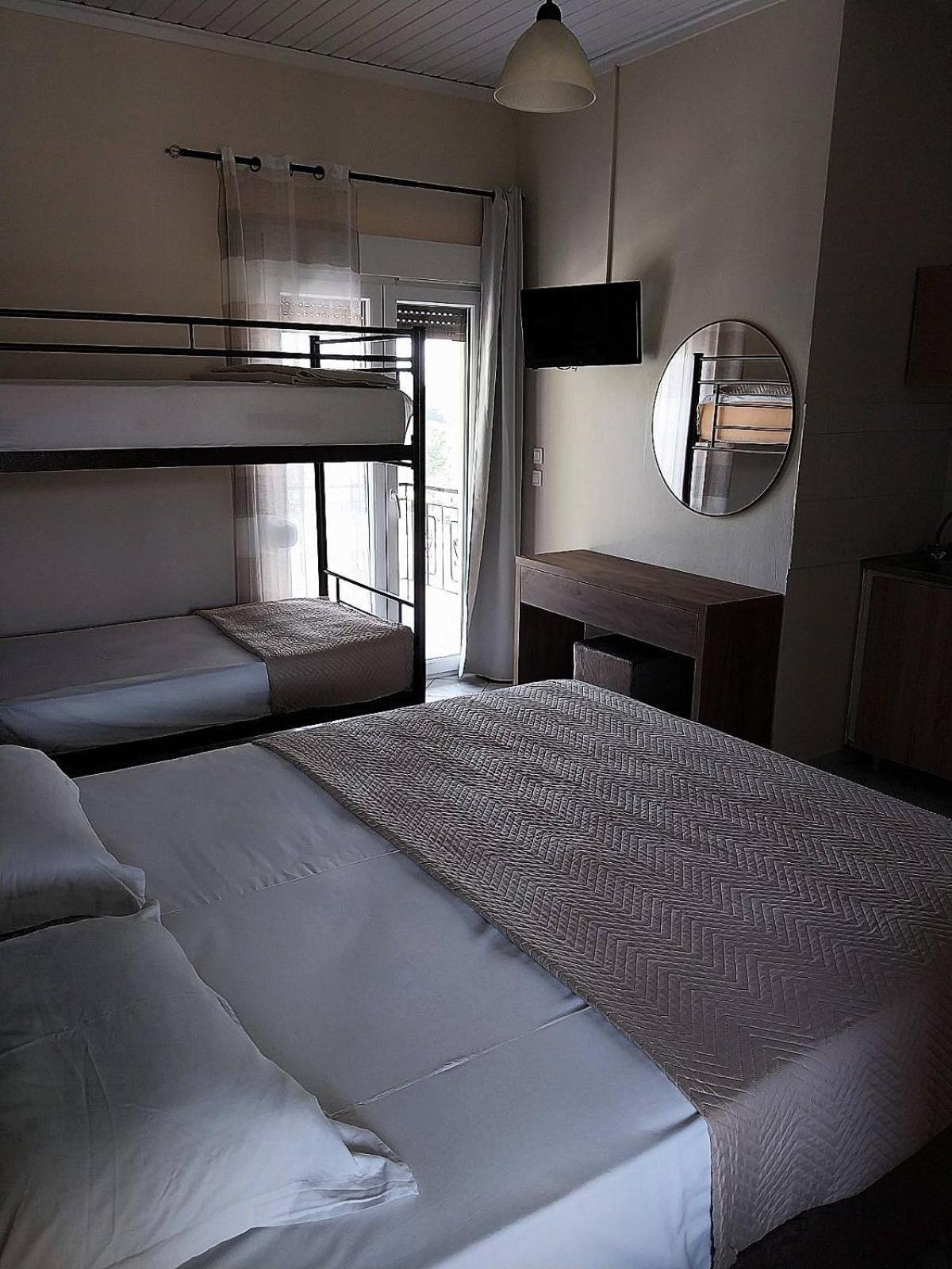 Aggeliki Apartments Nikiana Quarto foto